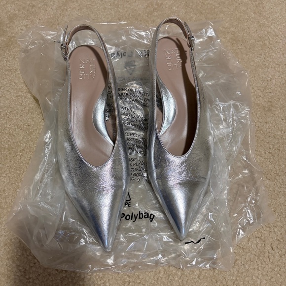 Naturalizer Women's Silver Slingback Heels - Picture 3 of 6